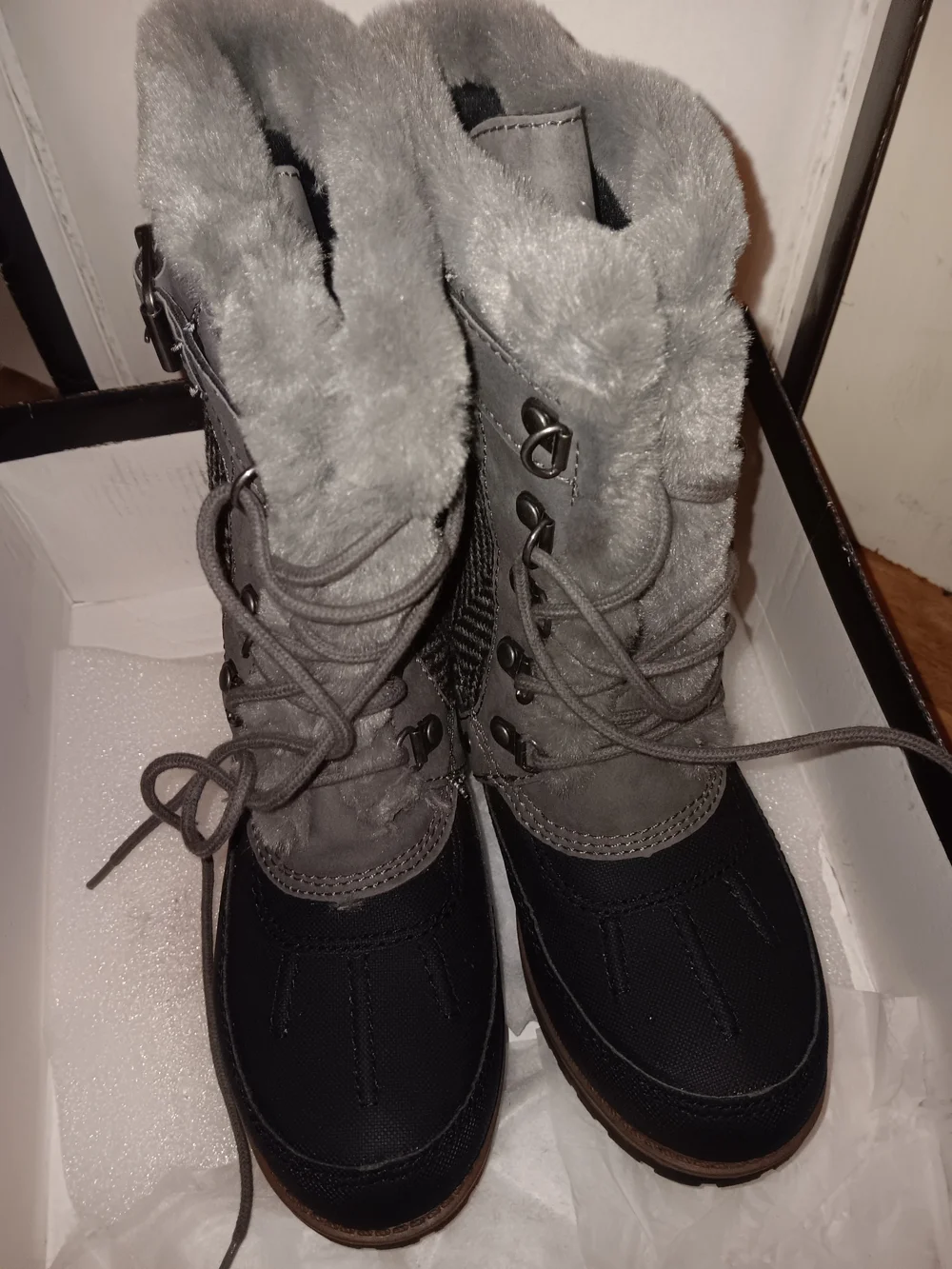 Women's Gray Faux-Fur Lace-Up Winter Boots